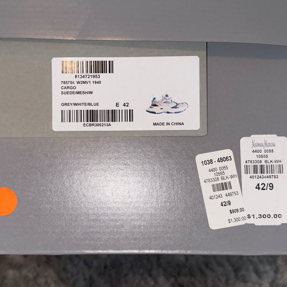 Balenciaga Gray and Blue Athletic Sneakers with Chunky Design - Picture 4 of 6